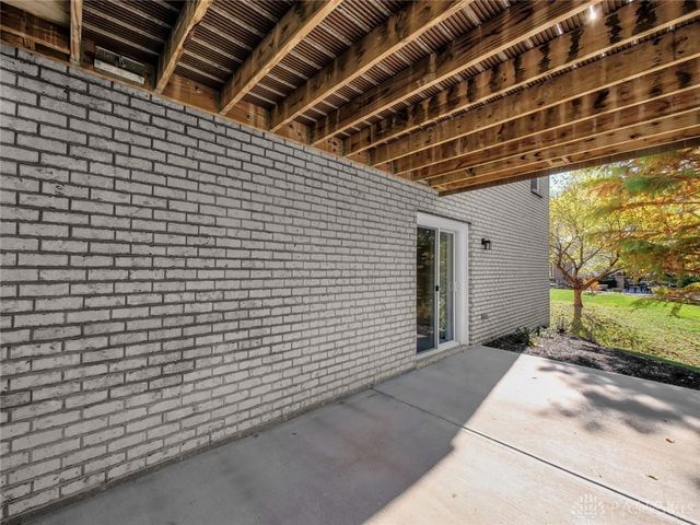 8705 Quietwood Lane, Cleves, OH 45002