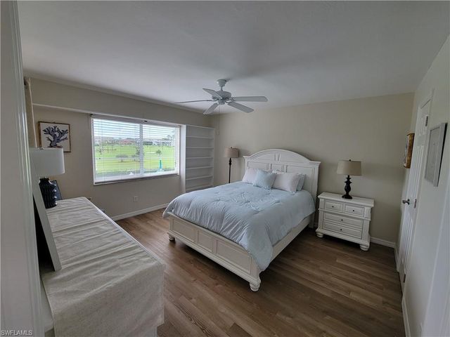 21 High Point CIR E # 201, Naples, FL 34103