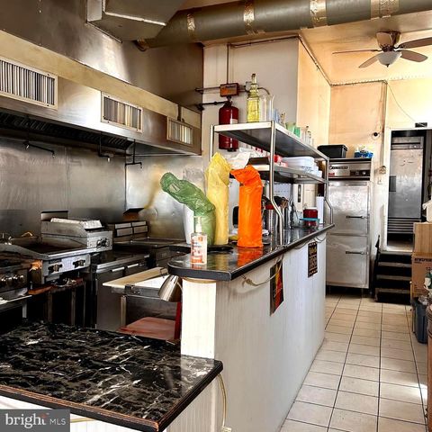 407 CHURCH LN, Yeadon, PA 19050