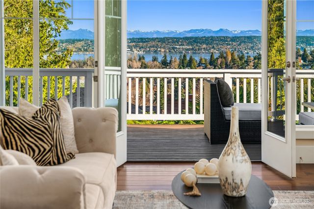 6016 Princeton Avenue NE, Seattle, WA 98115