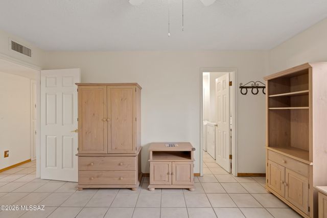 107 E Los Arcos, Green Valley, AZ 85614