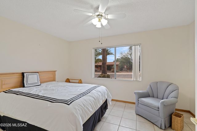 107 E Los Arcos, Green Valley, AZ 85614