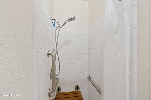 107 E Los Arcos, Green Valley, AZ 85614