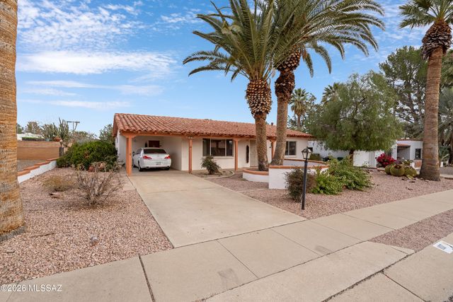 107 E Los Arcos, Green Valley, AZ 85614