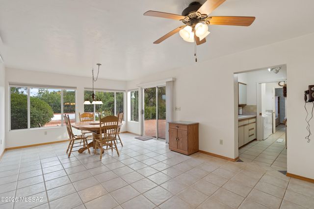 107 E Los Arcos, Green Valley, AZ 85614