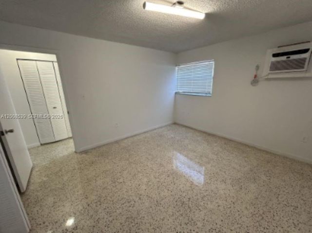 142 SW 18th Ave 20, Miami, FL 33135