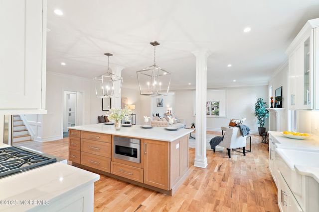 15 Buena Vista Avenue, Rumson, NJ 07760