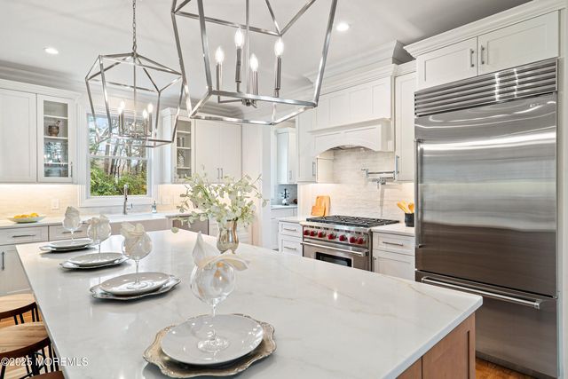 15 Buena Vista Avenue, Rumson, NJ 07760