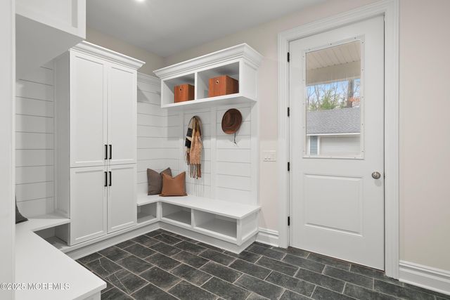 15 Buena Vista Avenue, Rumson, NJ 07760