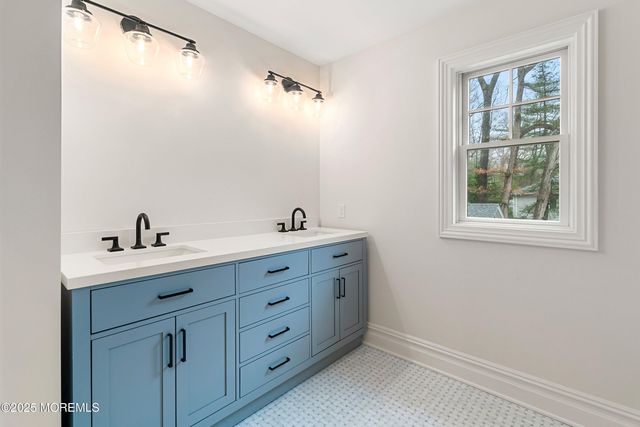 15 Buena Vista Avenue, Rumson, NJ 07760