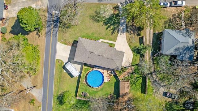 522 Hickory Street, Bremen, GA 30110