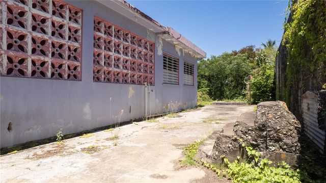 151 LOS CAOBOS, Vieques, PR 00765