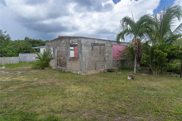 151 LOS CAOBOS, Vieques, PR 00765
