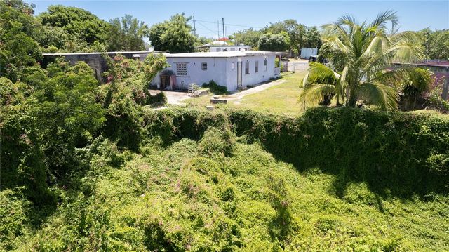 151 LOS CAOBOS, Vieques, PR 00765