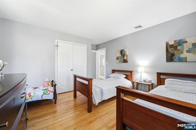 404 Prospect Avenue, Oradell, NJ 07649