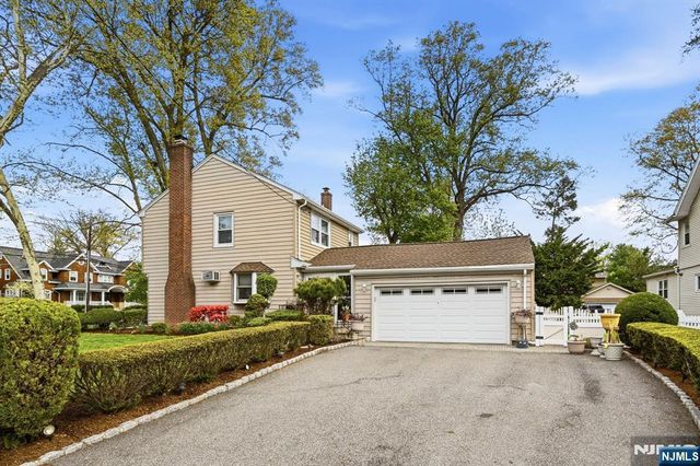 404 Prospect Avenue, Oradell, NJ 07649