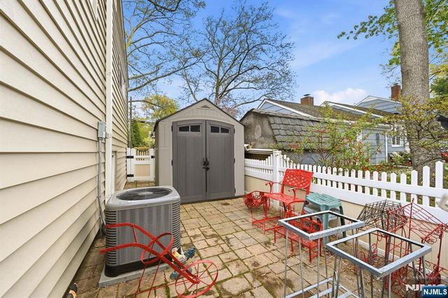 404 Prospect Avenue, Oradell, NJ 07649