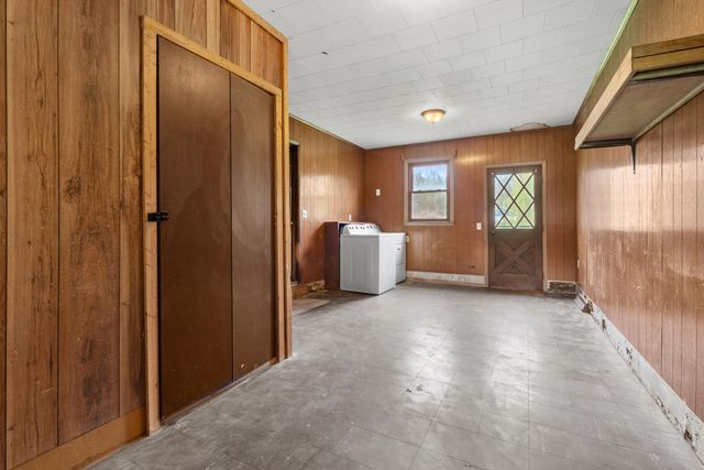 220 Mary Street, Plainwell, MI 49080