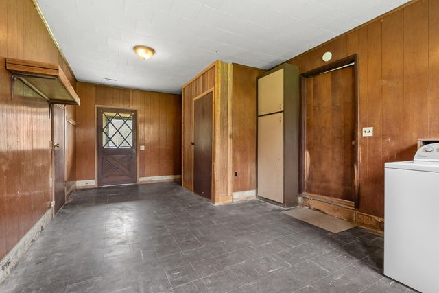220 Mary Street, Plainwell, MI 49080