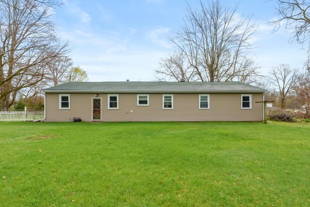 220 Mary Street, Plainwell, MI 49080