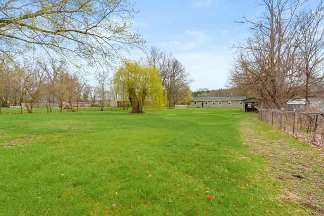 220 Mary Street, Plainwell, MI 49080