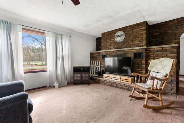 220 Mary Street, Plainwell, MI 49080