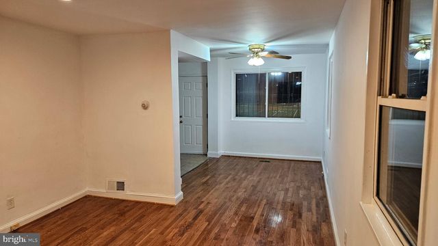 4213 HILDRETH ST SE, Washington, DC 20019