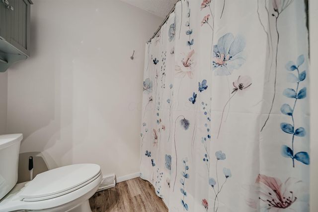 8563 Seabright Drive, Powell, OH 43065