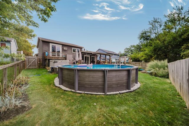8563 Seabright Drive, Powell, OH 43065