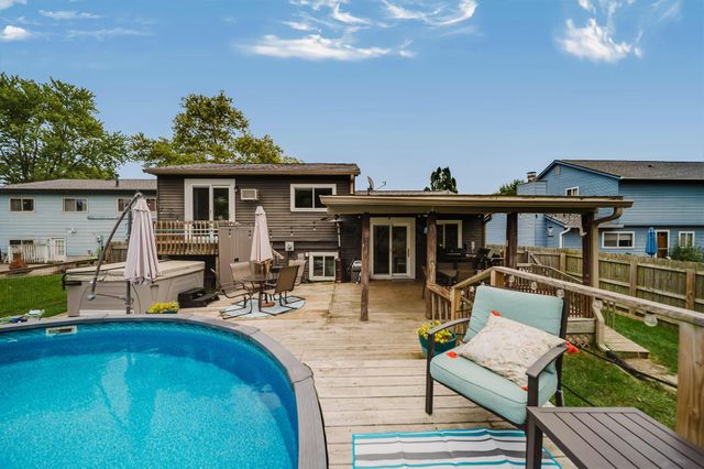 8563 Seabright Drive, Powell, OH 43065