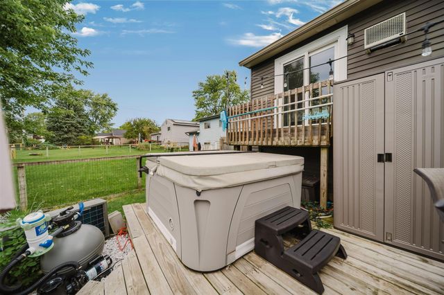 8563 Seabright Drive, Powell, OH 43065
