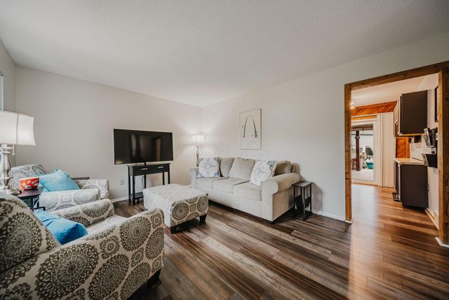 8563 Seabright Drive, Powell, OH 43065