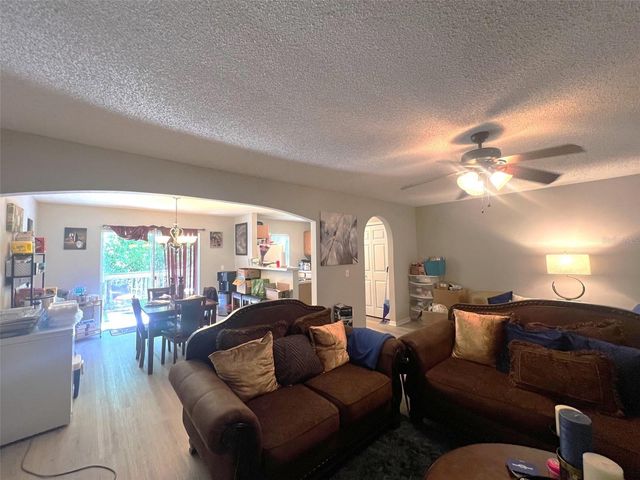 4617 ASHBURN SQUARE DRIVE, Tampa, FL 33610