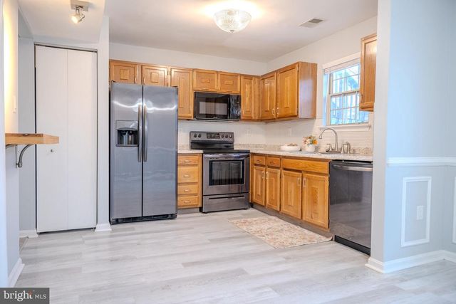 9 OAKSIDE LN, Indian Head, MD 20640