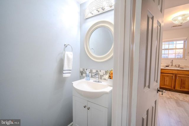 9 OAKSIDE LN, Indian Head, MD 20640