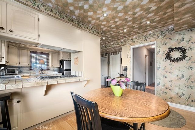 10253 Hopeland Avenue, Downey, CA 90241