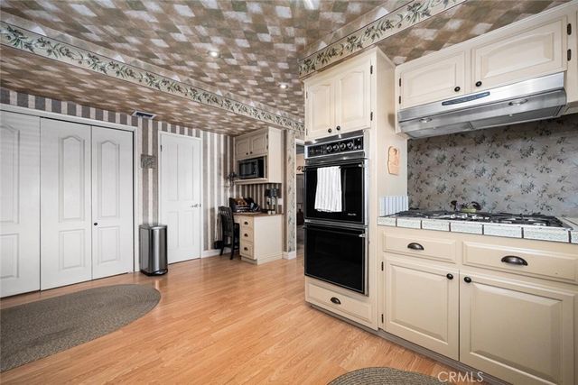 10253 Hopeland Avenue, Downey, CA 90241