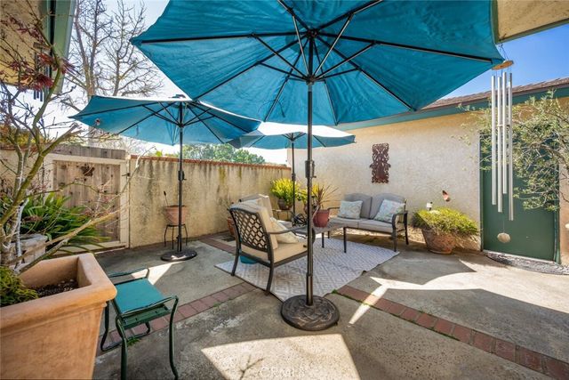 10253 Hopeland Avenue, Downey, CA 90241