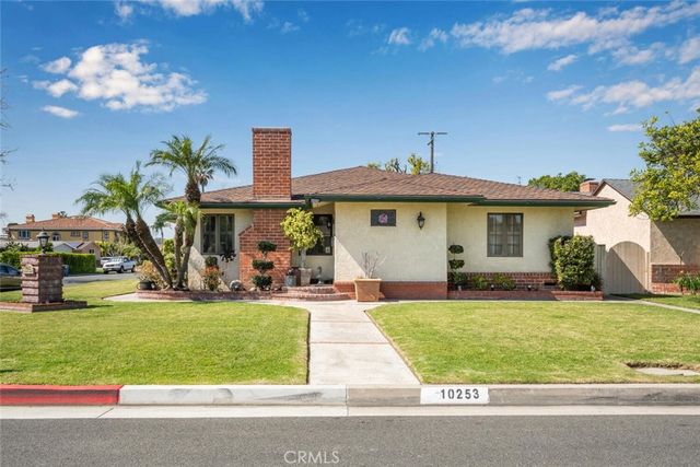 10253 Hopeland Avenue, Downey, CA 90241