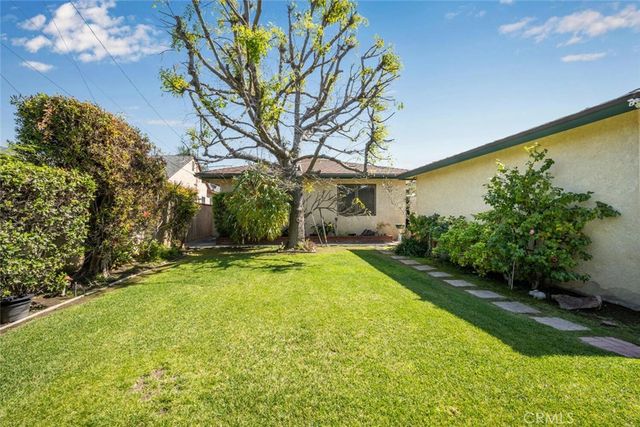 10253 Hopeland Avenue, Downey, CA 90241