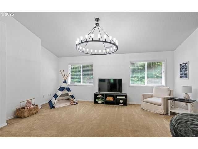 208 SALMONBERRY Ln, Longview, WA 98632