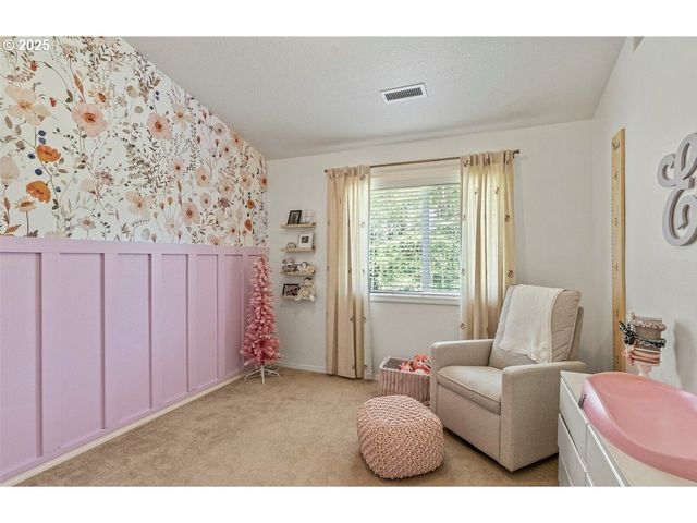 208 SALMONBERRY Ln, Longview, WA 98632