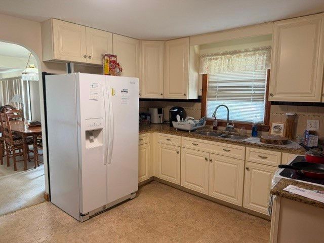 200 Budlong Road, Cranston, RI 02920