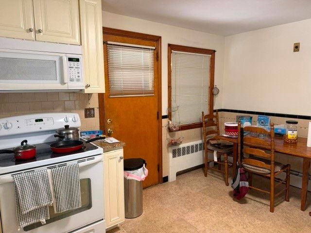 200 Budlong Road, Cranston, RI 02920