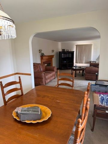 200 Budlong Road, Cranston, RI 02920