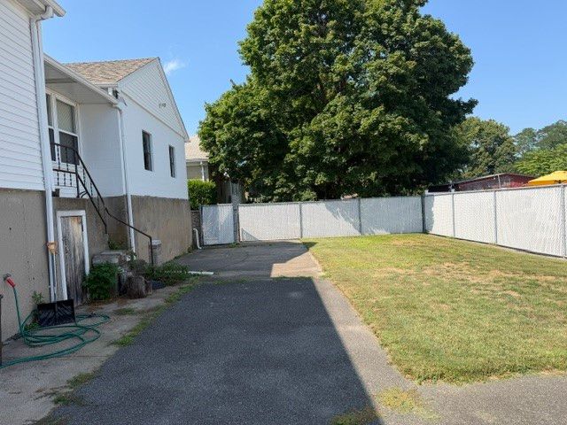 200 Budlong Road, Cranston, RI 02920