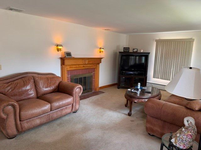 200 Budlong Road, Cranston, RI 02920