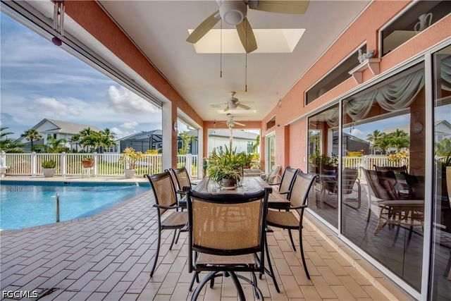 2105 SW 53rd TER, Cape Coral, FL 33914
