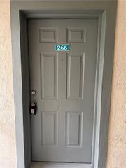 2075 ISLE ROYALE COURT SE 266, Winter Haven, FL 33880