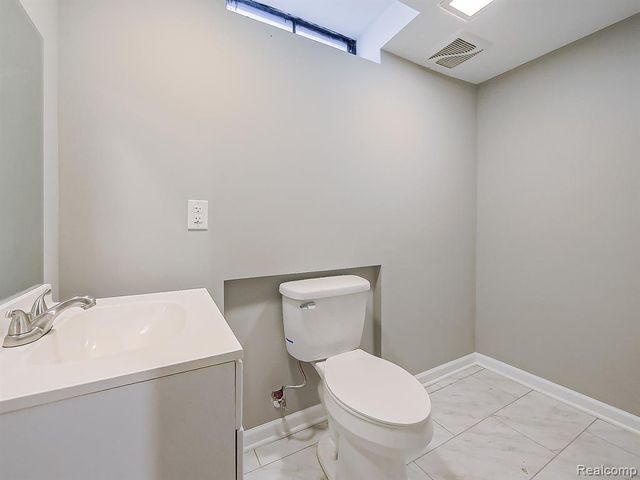 21520 Concord Court, Southfield, MI 48076